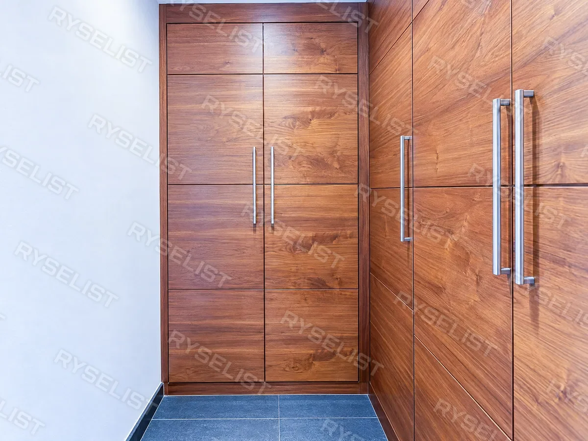 64 photos before 8:20, delivered listing photo 18