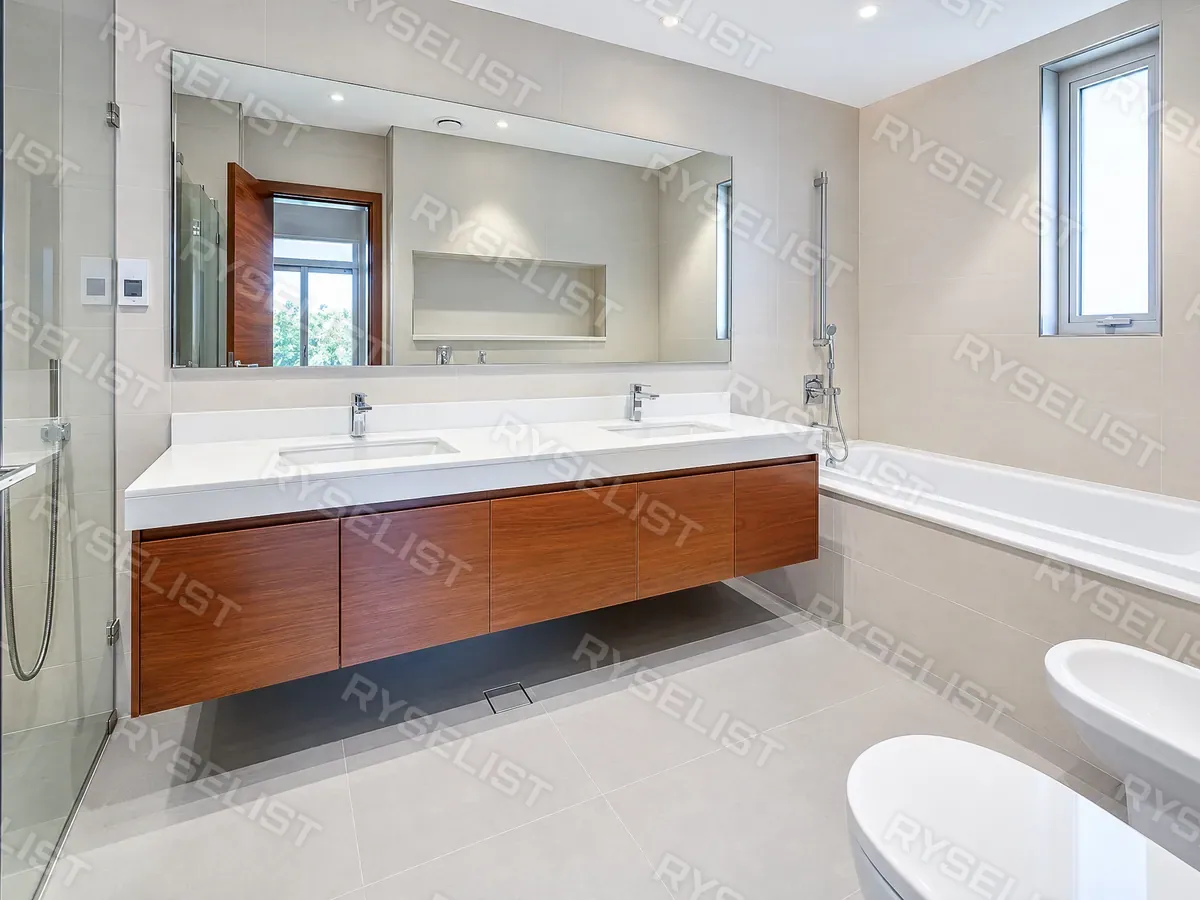 64 photos before 8:20, delivered listing photo 19