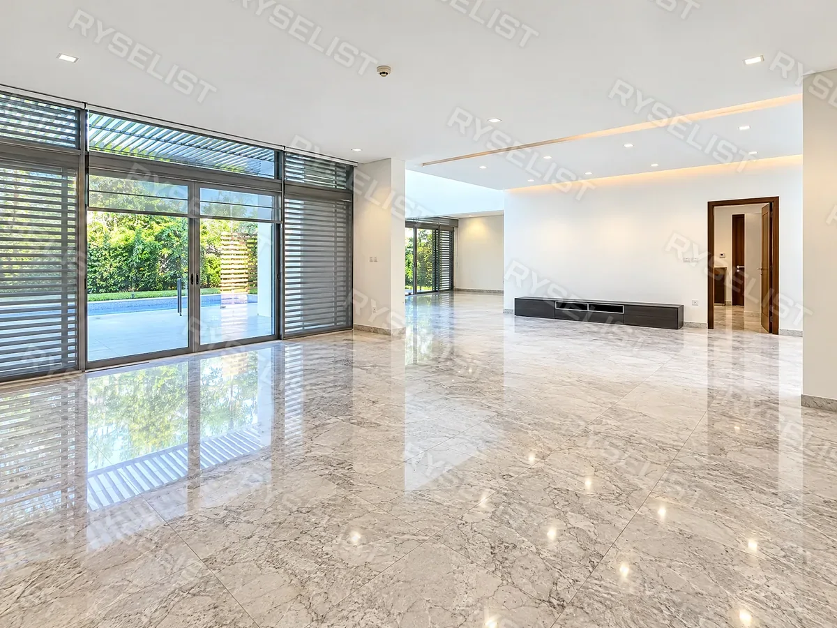 64 photos before 8:20, delivered listing photo 24