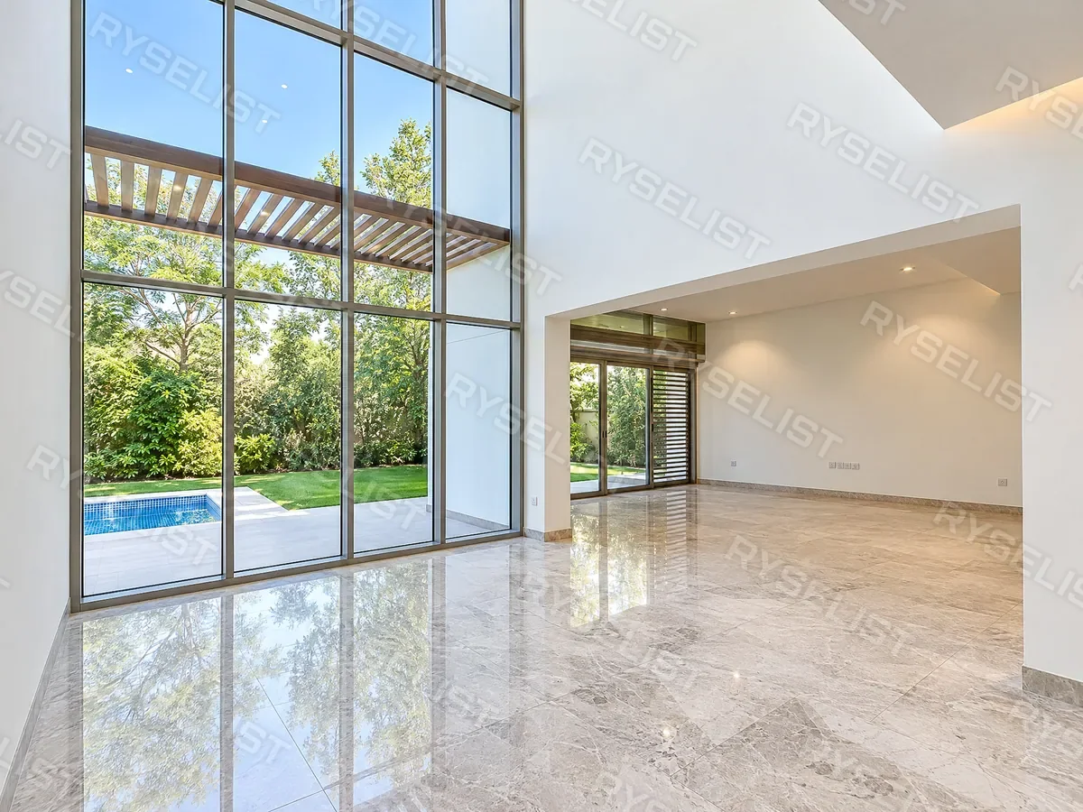 64 photos before 8:20, delivered listing photo 26