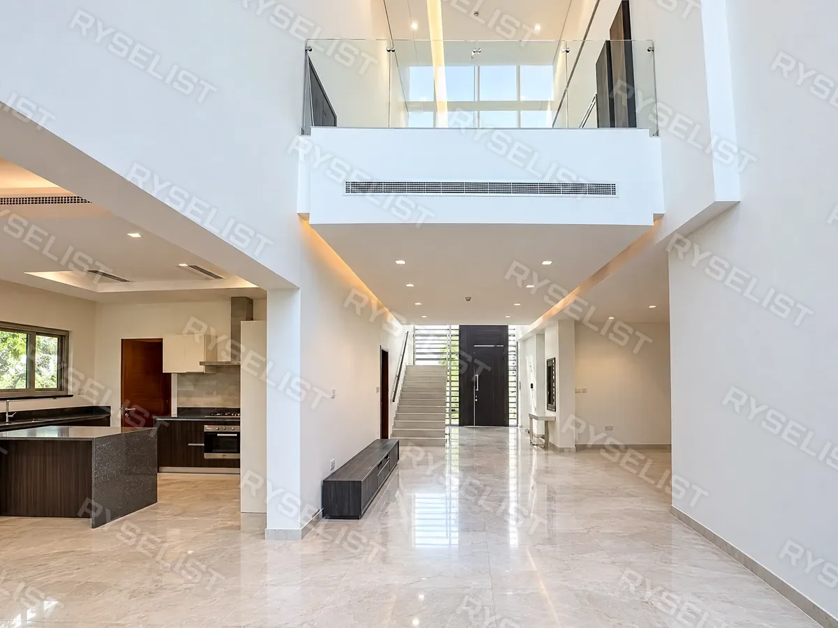 64 photos before 8:20, delivered listing photo 28
