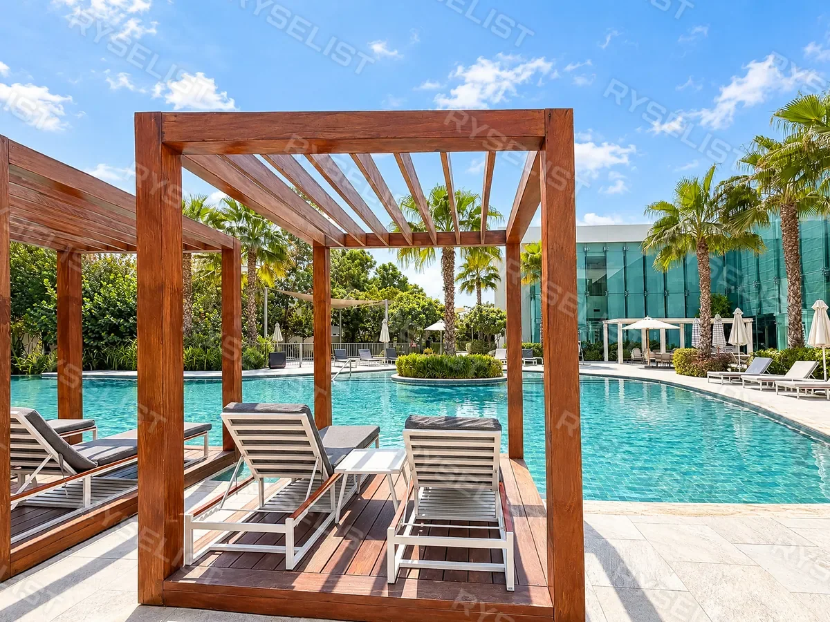64 photos before 8:20, delivered listing photo 62