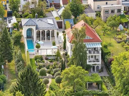 Außen / Drohne: fertiges Immobilienfoto