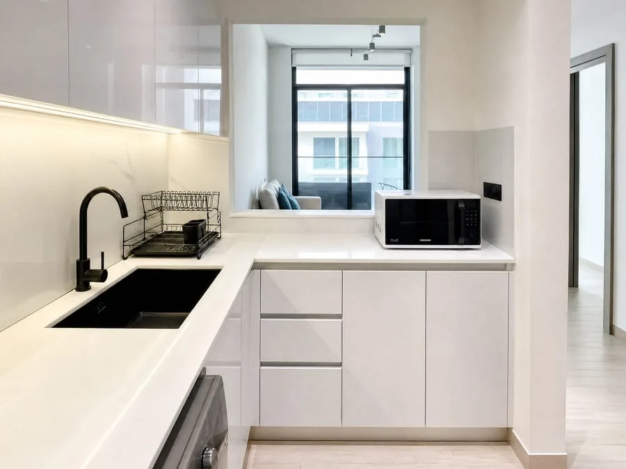 Finished apartment kitchen photo