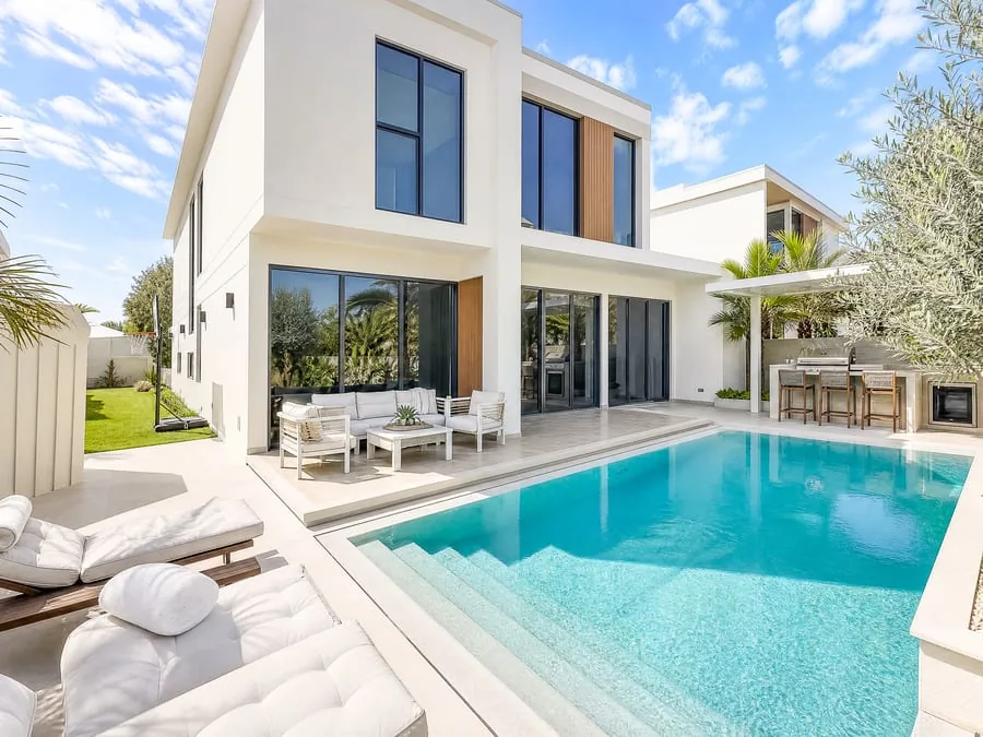 Finished photo of a Dubai villa with a private pool